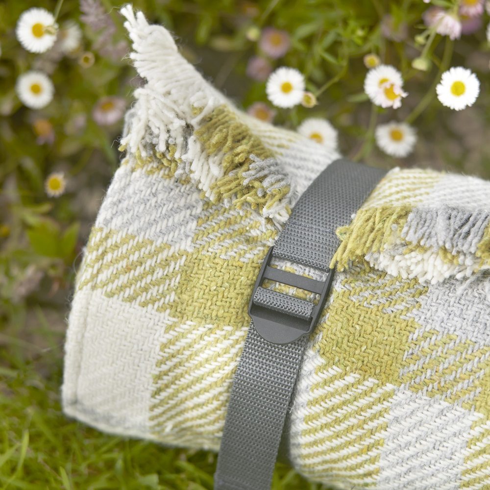 Picnic Rug Roll